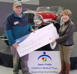 Robert Duncan and Noeline Harridge at Warbirds & Wheels_media